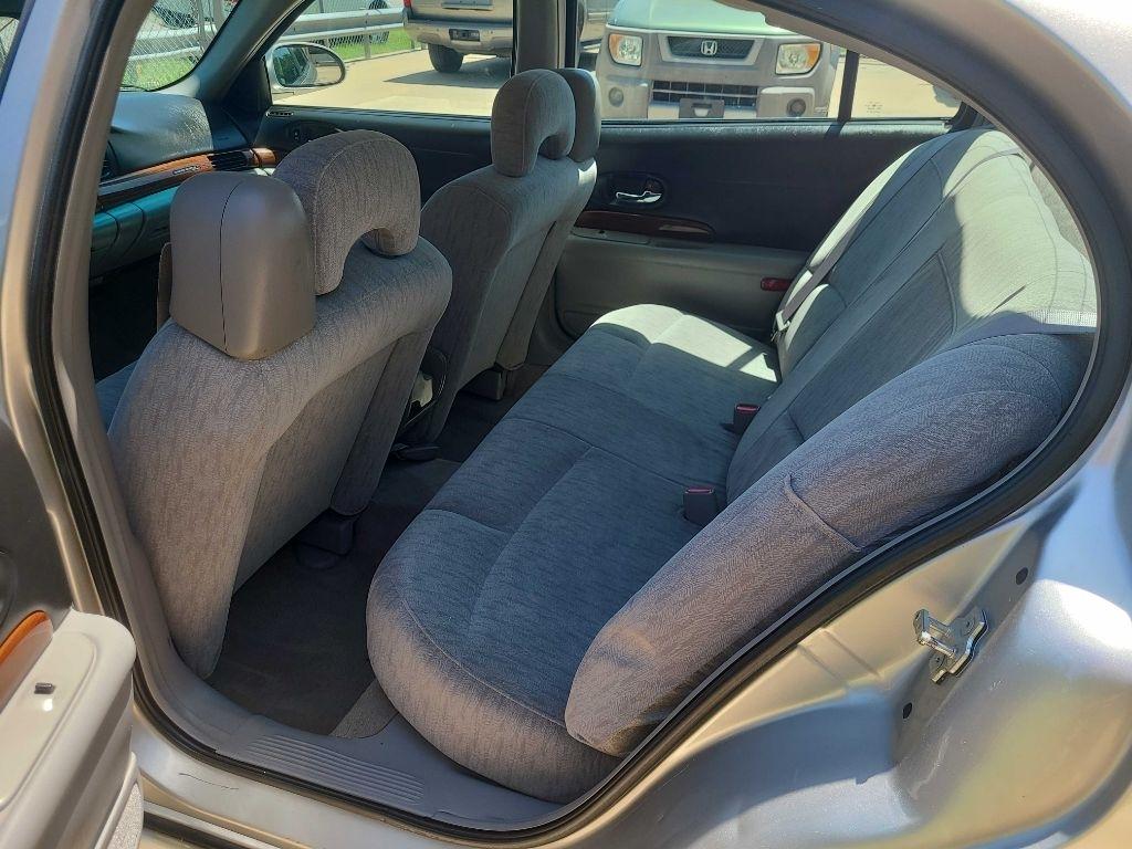 Buick LeSabre 4dr Sdn Custom 2005
