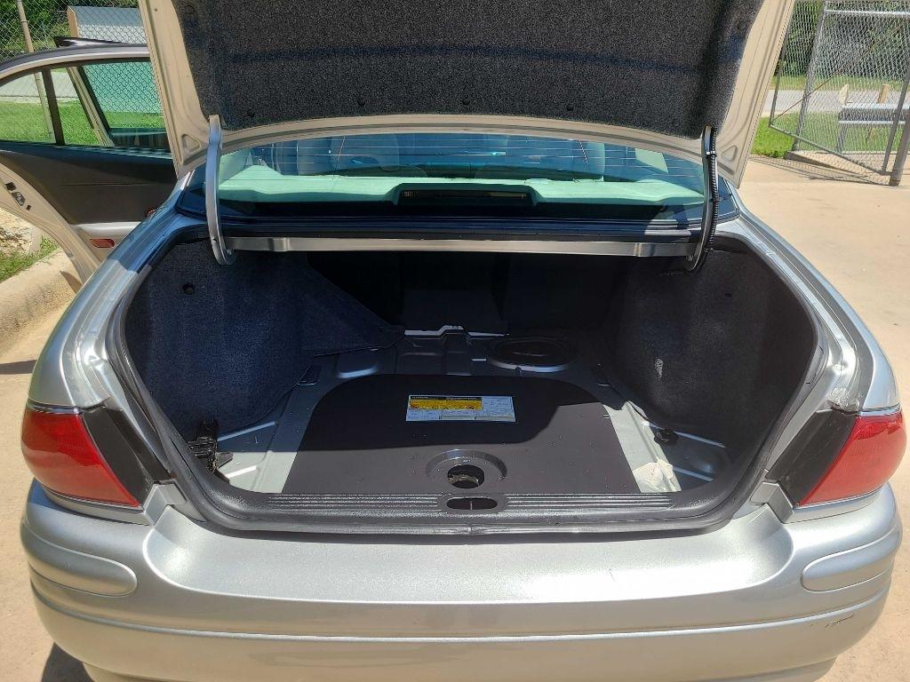Buick LeSabre 4dr Sdn Custom 2005