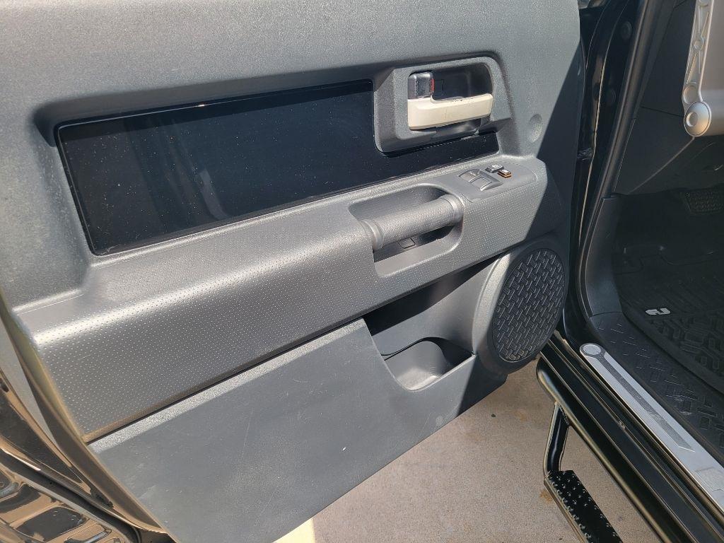 Toyota FJ Cruiser 2WD 4dr Auto (Natl) 2007