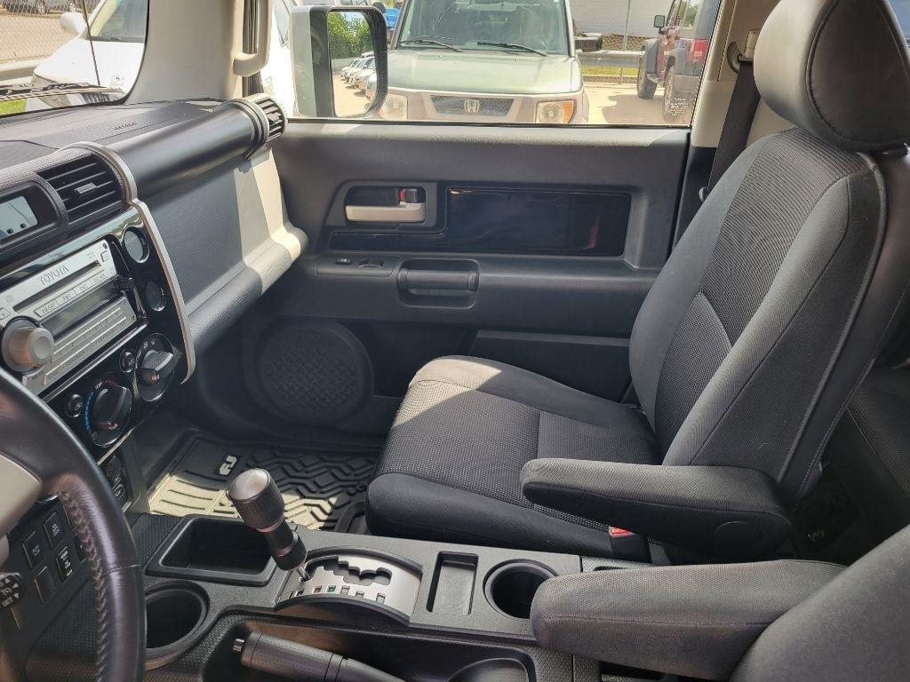 Toyota FJ Cruiser 2WD 4dr Auto (Natl) 2007