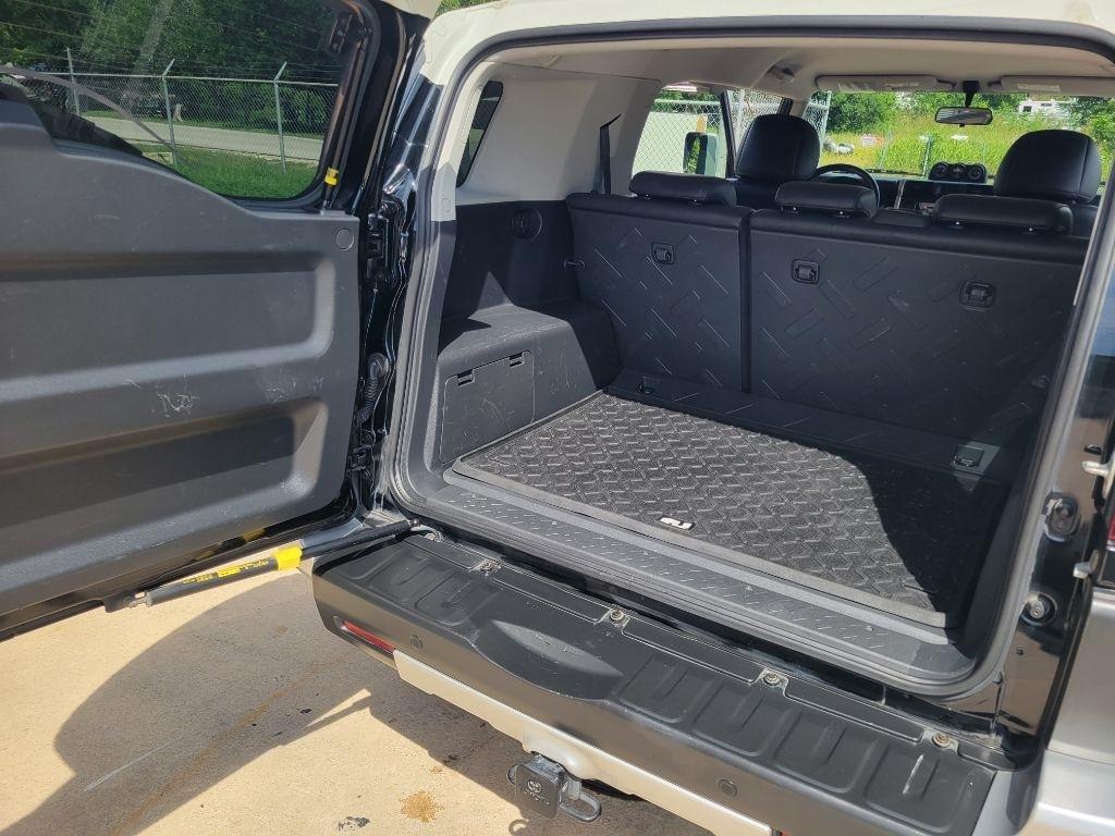 Toyota FJ Cruiser 2WD 4dr Auto (Natl) 2007