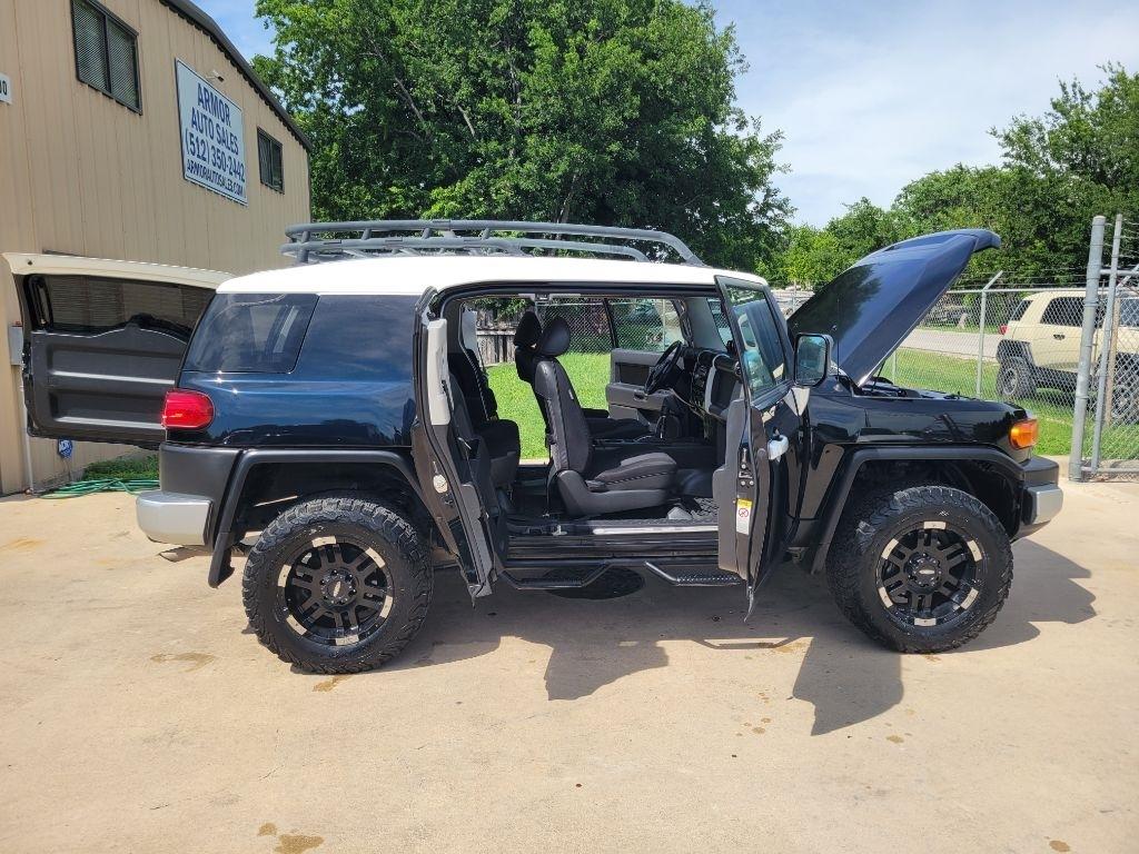 Toyota FJ Cruiser 2WD 4dr Auto (Natl) 2007