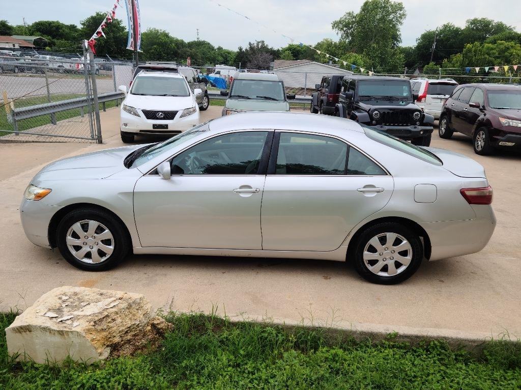 Toyota Camry 4dr Sdn I4 Man LE (Natl) 2008
