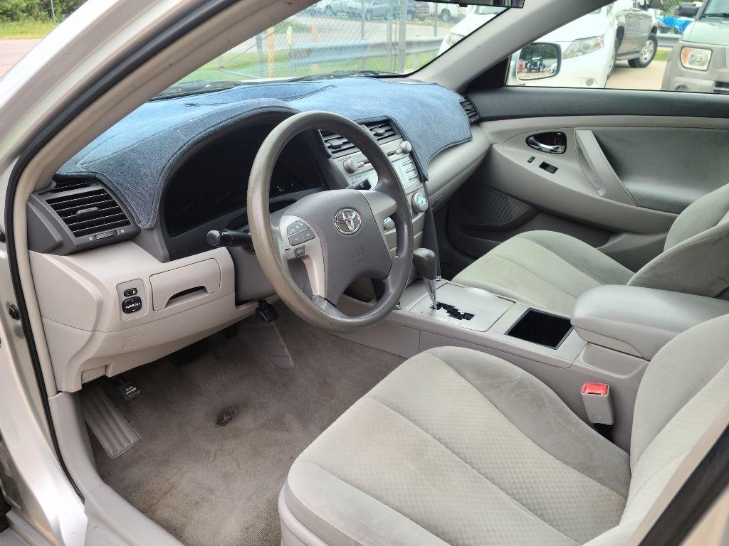 Toyota Camry 4dr Sdn I4 Man LE (Natl) 2008