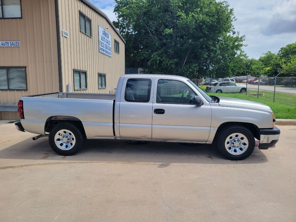 Chevrolet Silverado 1500 Ext Cab 143.5" WB 2WD LS 2006