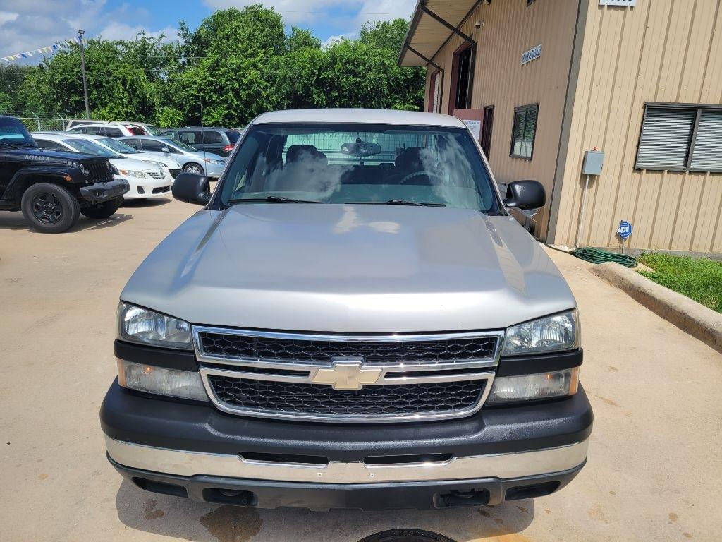 Chevrolet Silverado 1500 Ext Cab 143.5" WB 2WD LS 2006