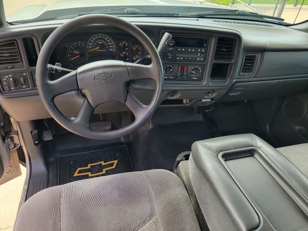 Chevrolet Silverado 1500 Ext Cab 143.5" WB 2WD LS 2006
