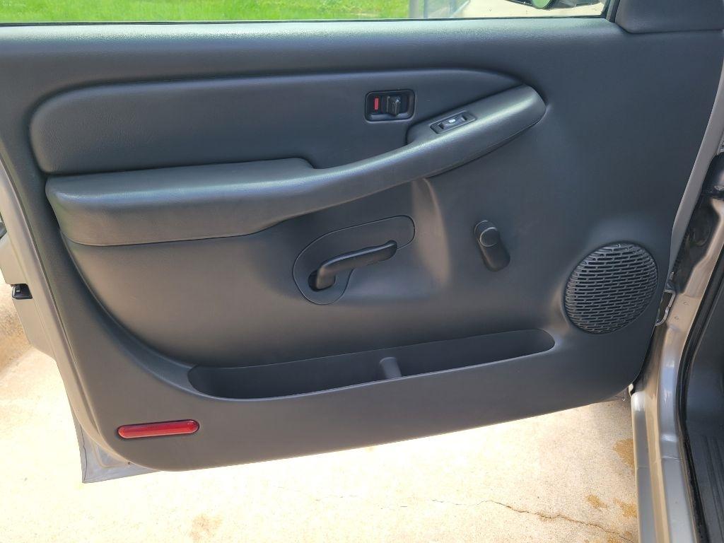 Chevrolet Silverado 1500 Ext Cab 143.5" WB 2WD LS 2006