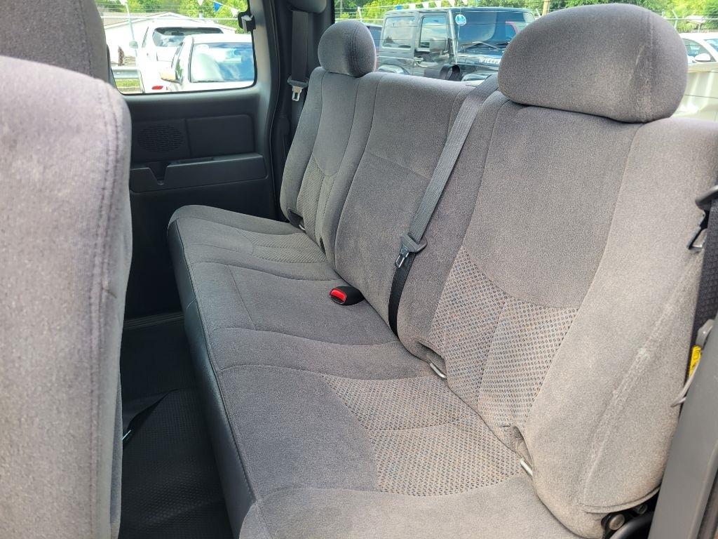 Chevrolet Silverado 1500 Ext Cab 143.5" WB 2WD LS 2006