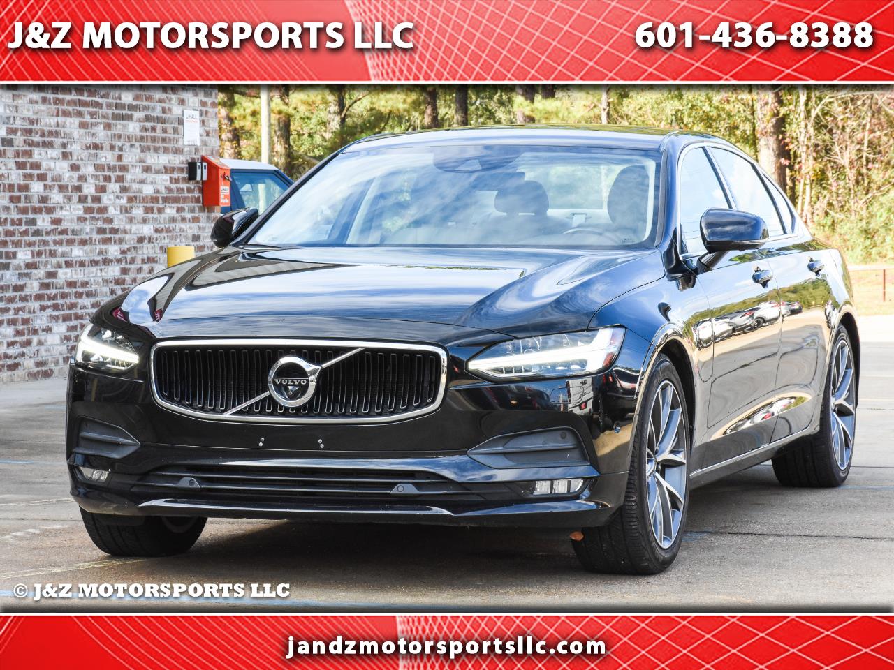 2018 Volvo S90 Momentum's photo