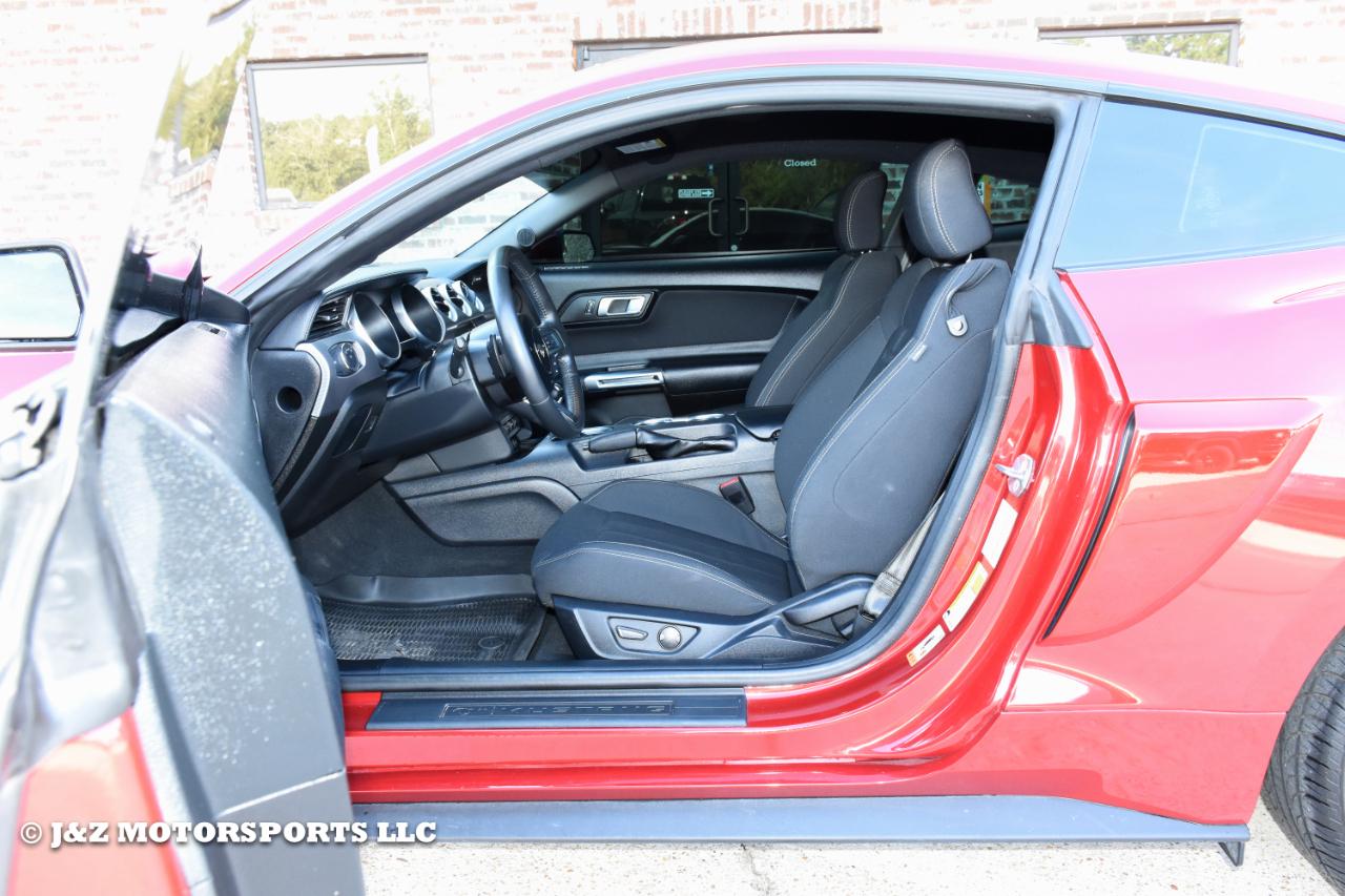 2022 Ford Mustang GT - Photo 9