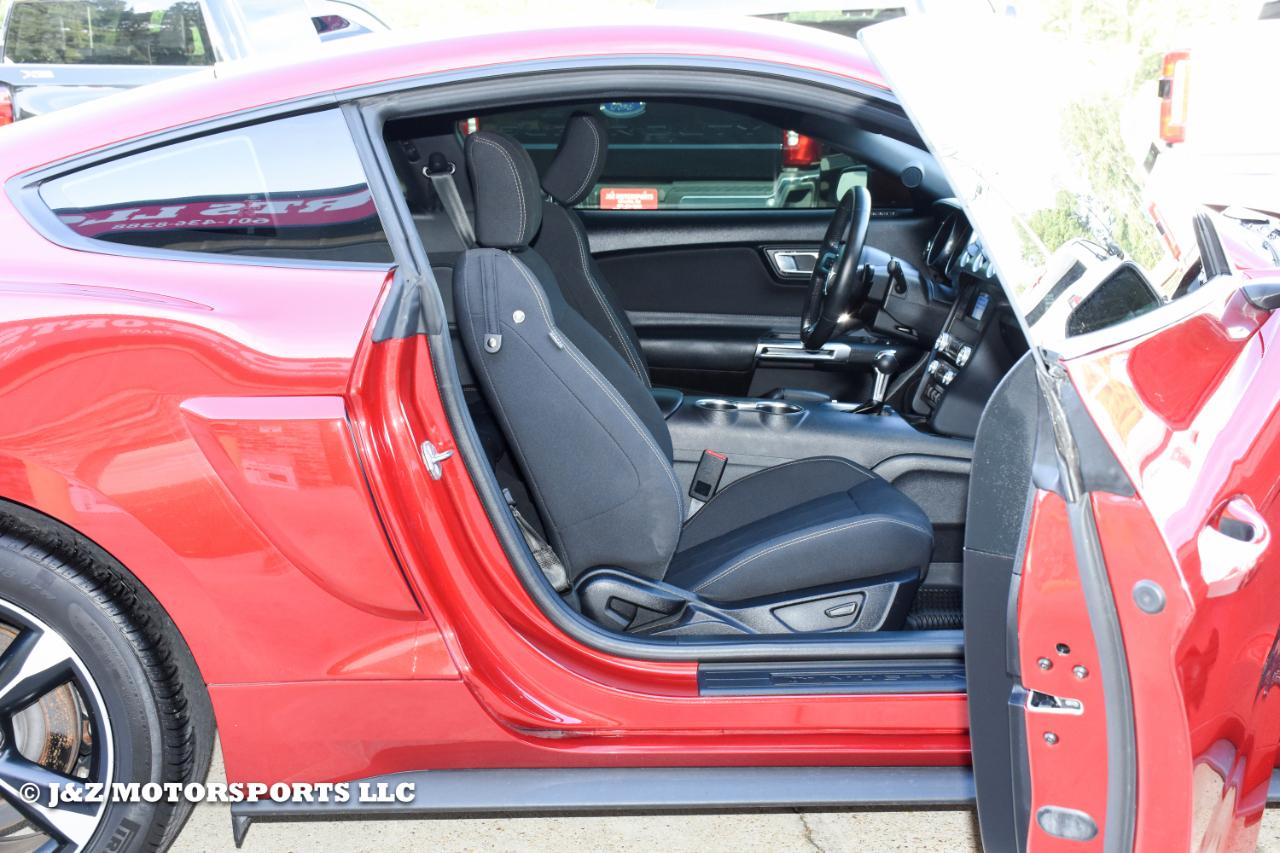 2022 Ford Mustang GT - Photo 15