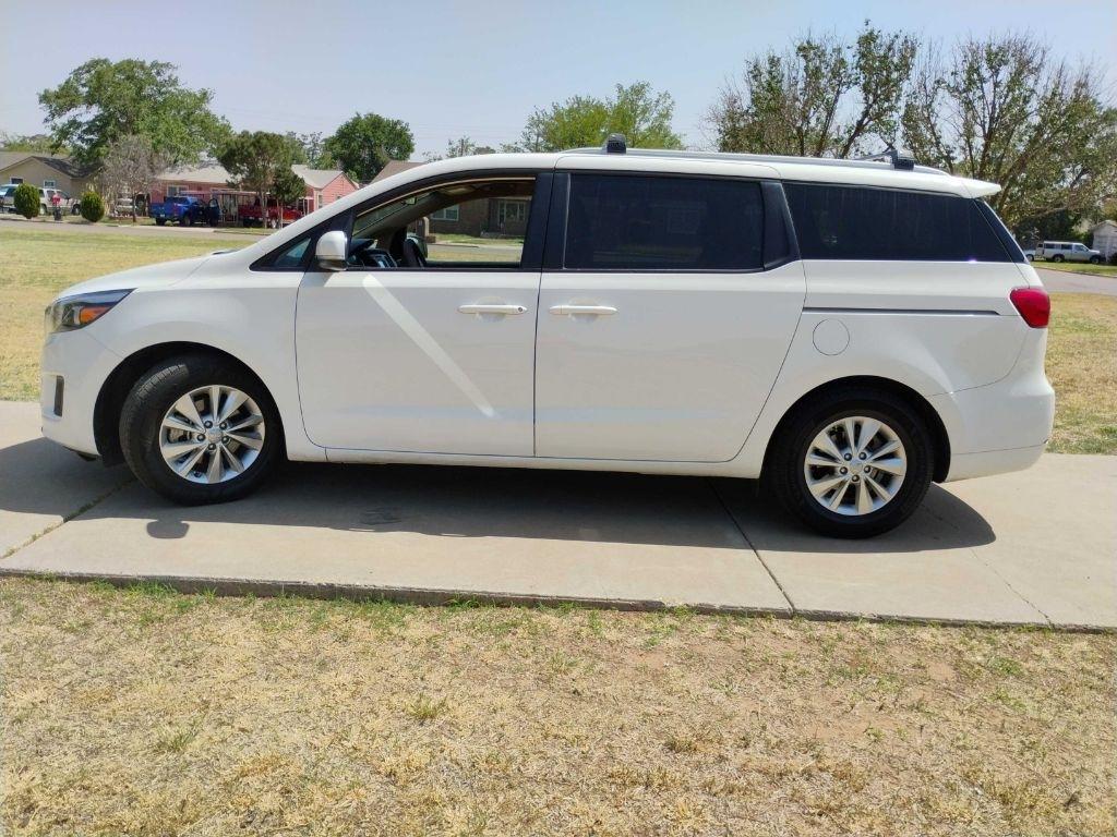 Kia Sedona LX 2015