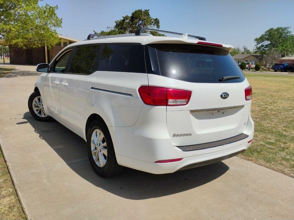 Kia Sedona LX 2015