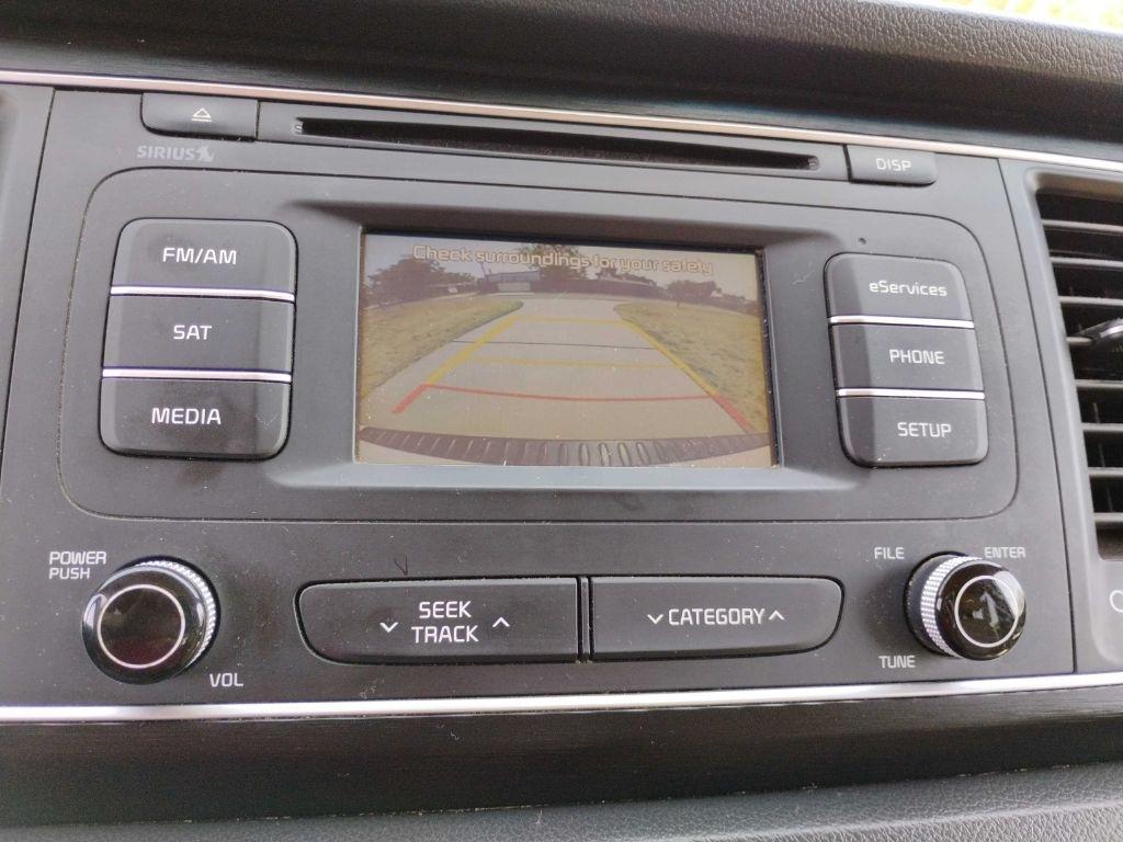 Kia Sedona LX 2015