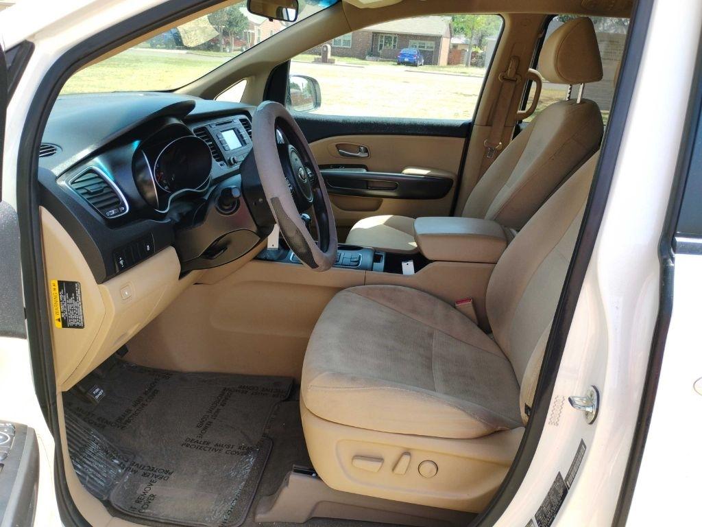 Kia Sedona LX 2015