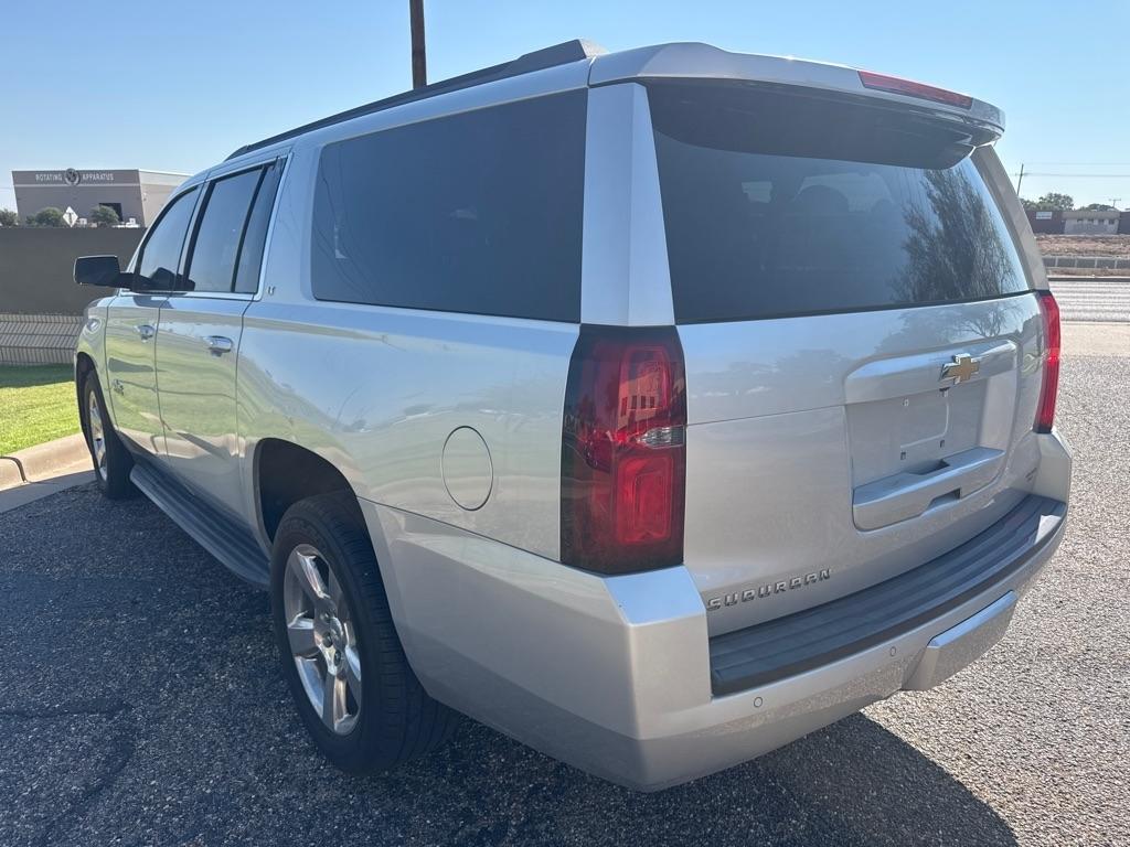 Chevrolet Suburban LT 2WD 2016