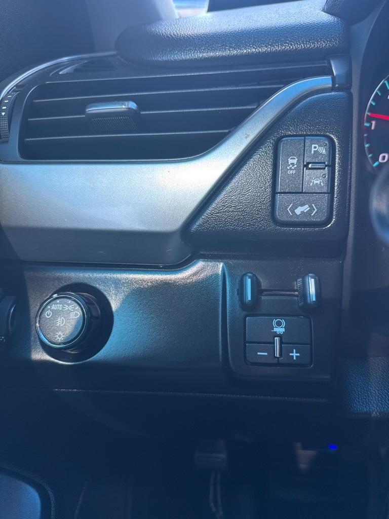 Chevrolet Suburban LT 2WD 2016