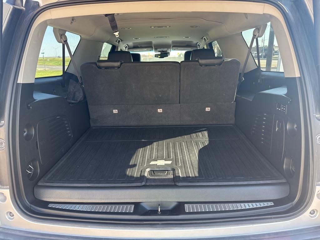 Chevrolet Suburban LT 2WD 2016