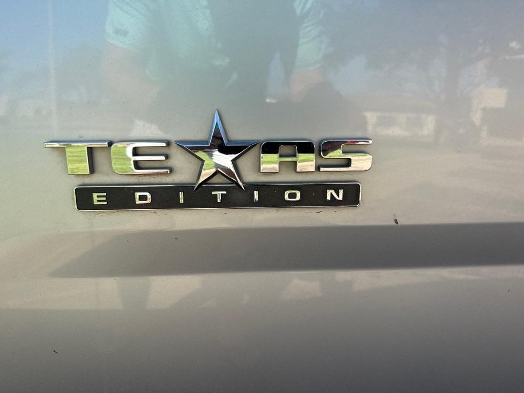 Chevrolet Suburban LT 2WD 2016