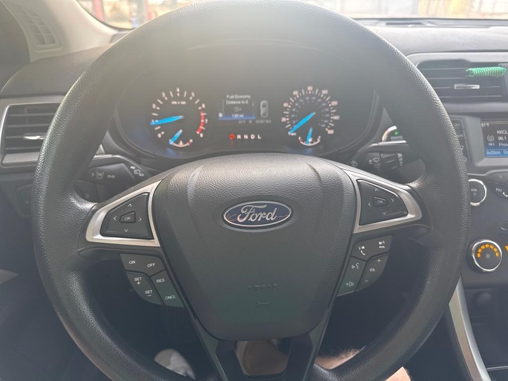Ford Fusion S 2019
