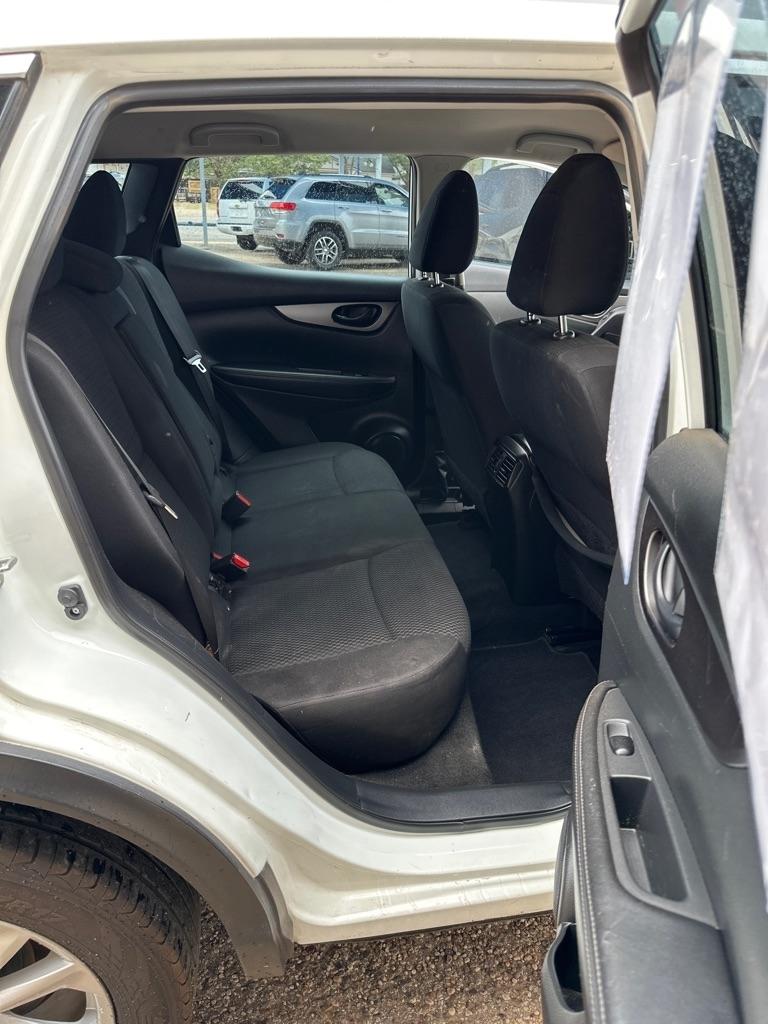 Nissan Rogue Sport S 2019