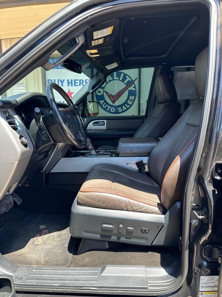 Ford Expedition XLT 4WD 2015