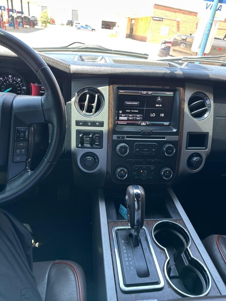 Ford Expedition XLT 4WD 2015