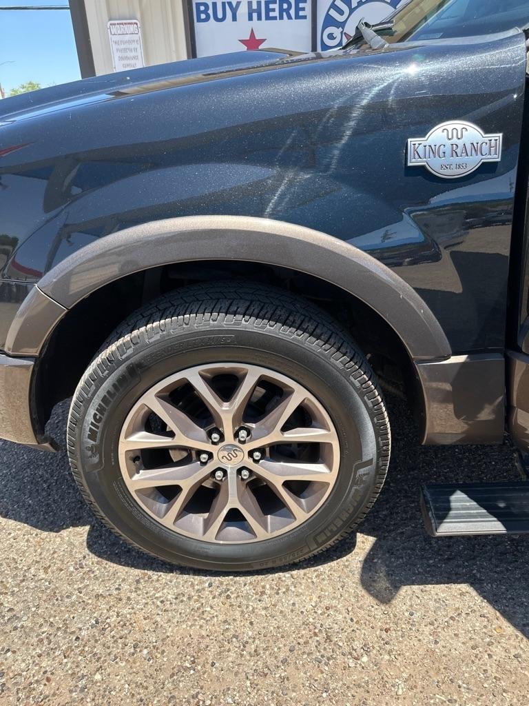 Ford Expedition XLT 4WD 2015