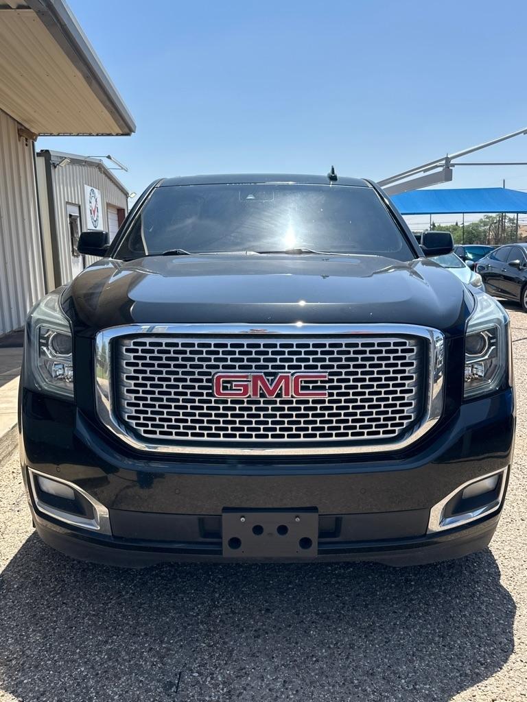 2017 GMC Yukon XL Denali 4WD