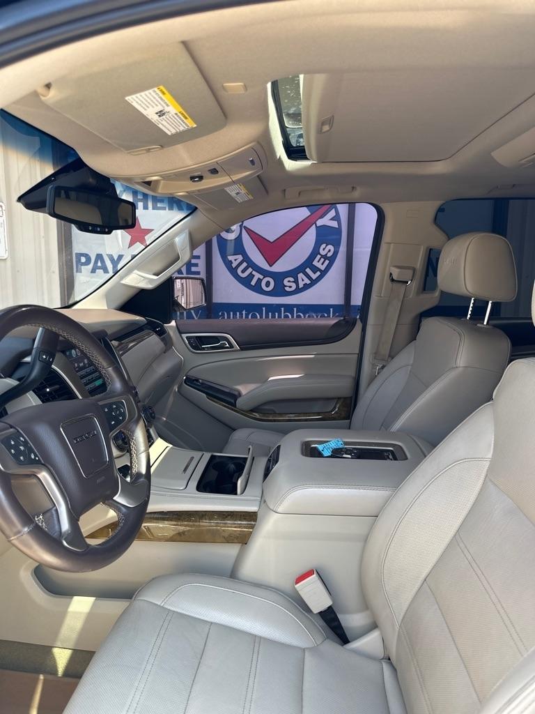 GMC Yukon XL Denali 4WD 2017