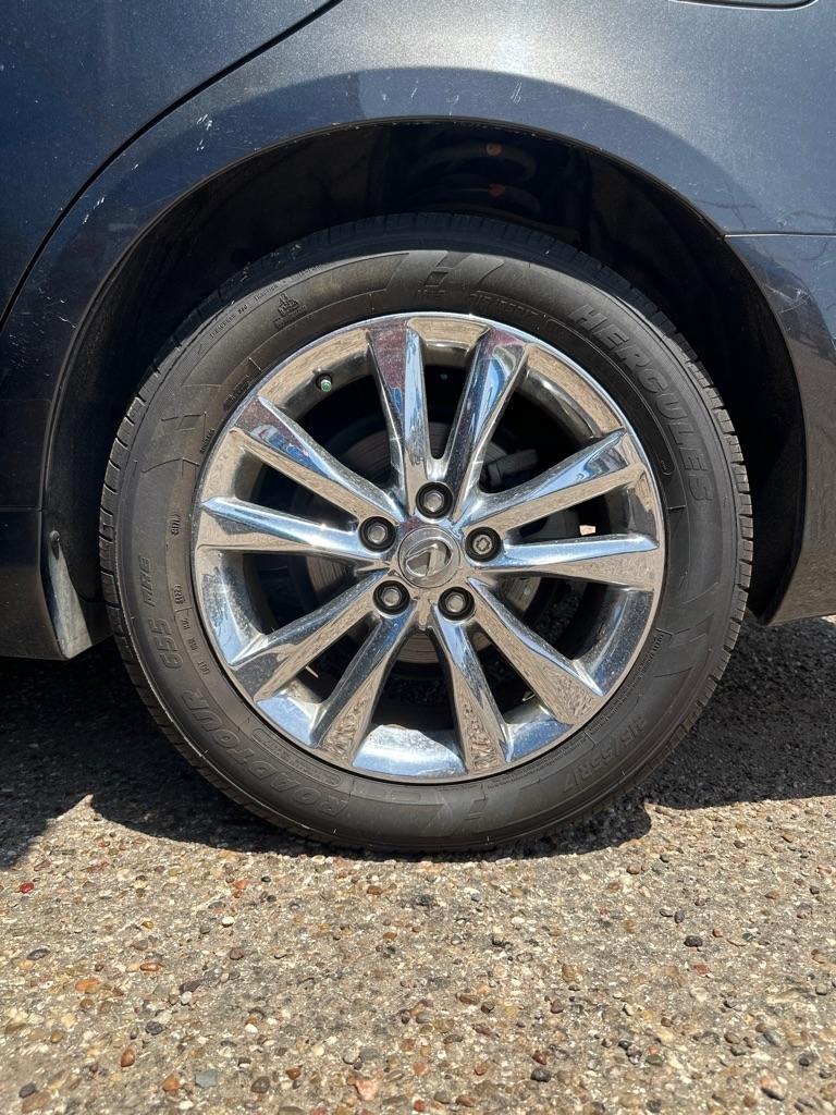 Lexus ES 350 Sedan 2011