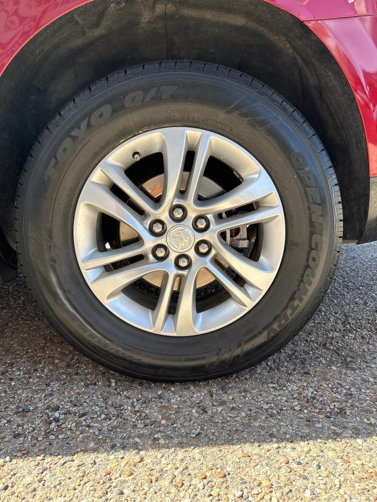 Buick Enclave Essence FWD 2018