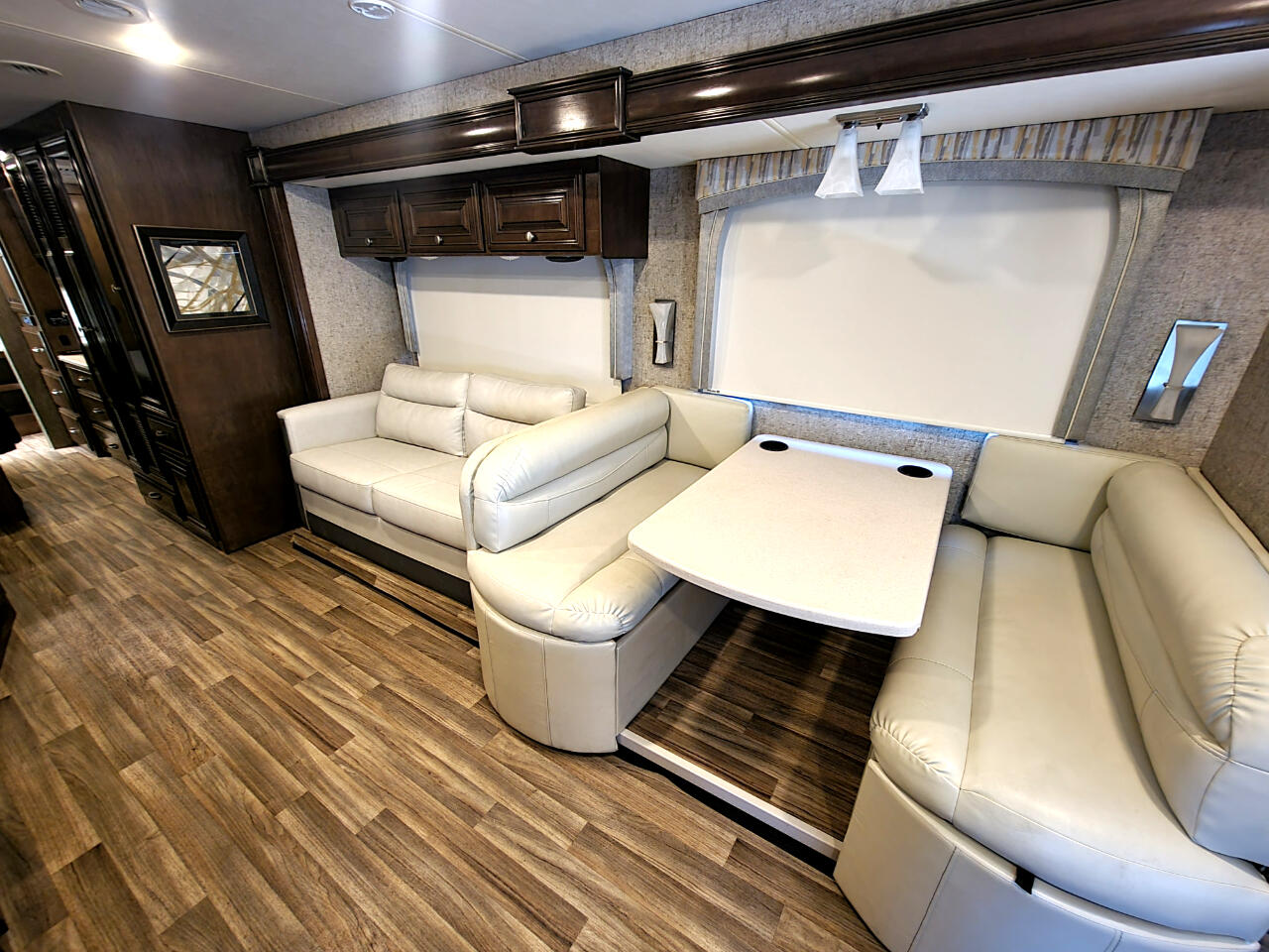 Thor Motor Coach Miramar  2017 Thor Motor Coach Miramar  2017