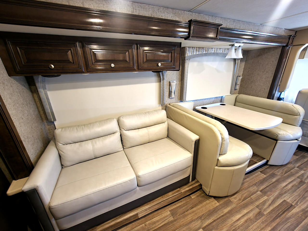 Thor Motor Coach Miramar  2017 Thor Motor Coach Miramar  2017