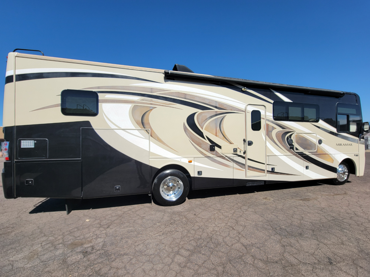 Thor Motor Coach Miramar  2017 Thor Motor Coach Miramar  2017
