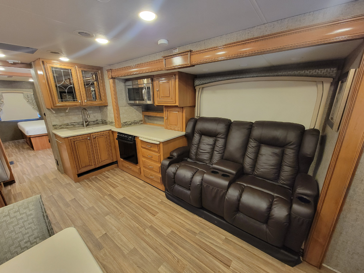 Thor Motor Coach Miramar  2017 Thor Motor Coach Miramar  2017