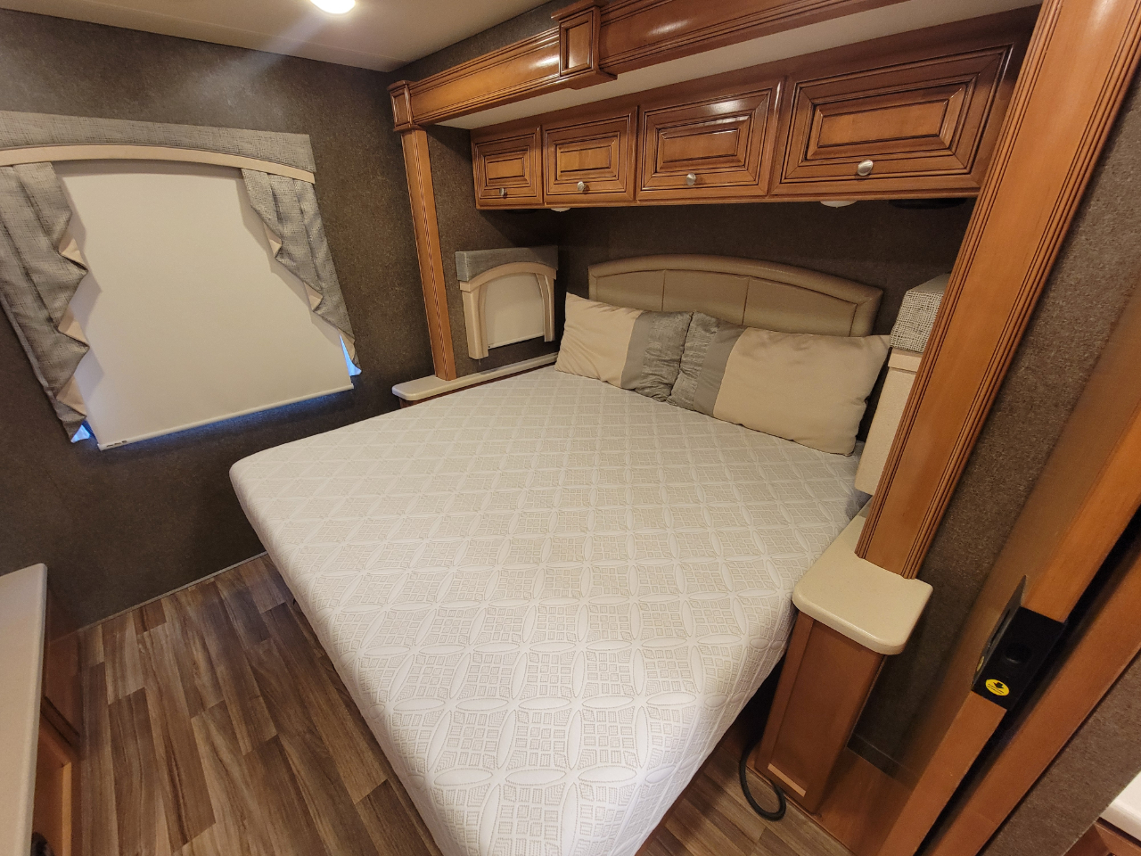 Thor Motor Coach Miramar  2017 Thor Motor Coach Miramar  2017