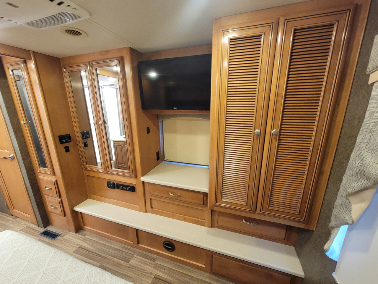 Thor Motor Coach Miramar  2017 Thor Motor Coach Miramar  2017