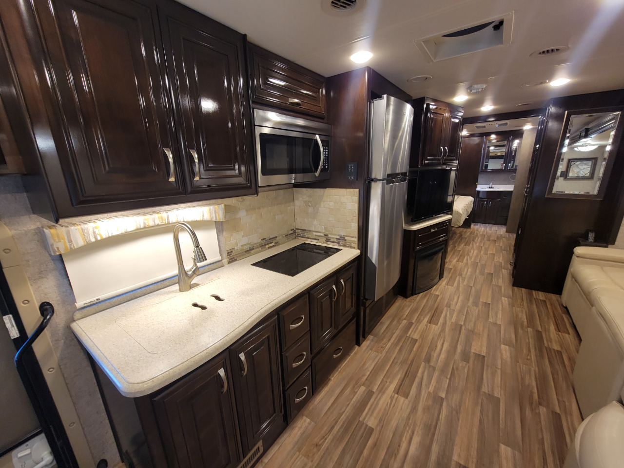 Thor Motor Coach Miramar  2018