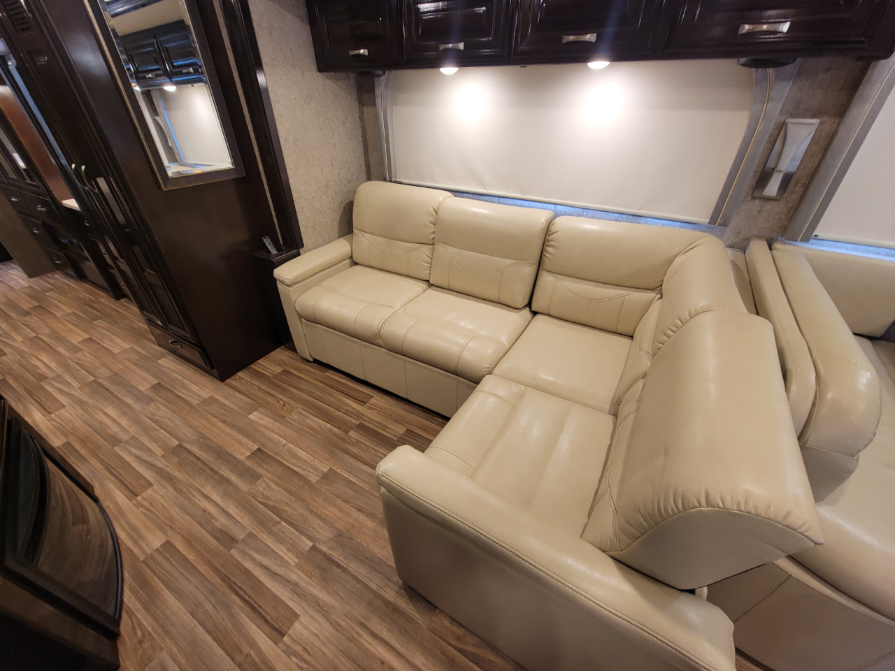 Thor Motor Coach Miramar  2018