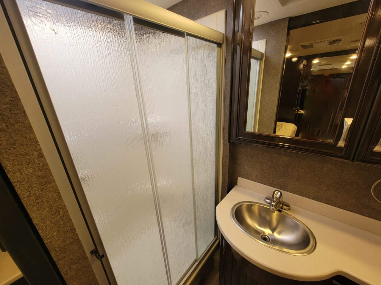 Thor Motor Coach Miramar  2018