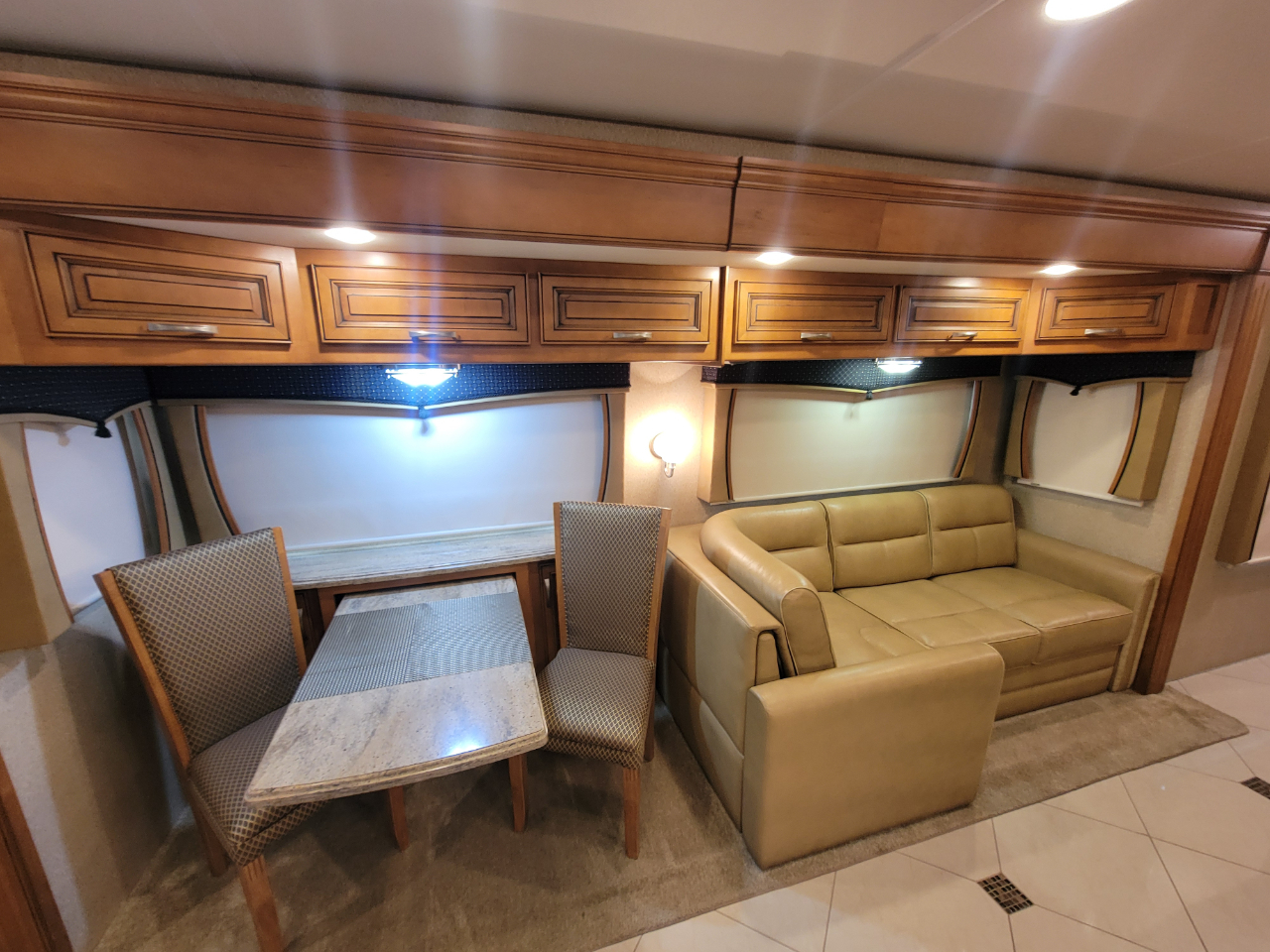 Forest River Berkshire  2014