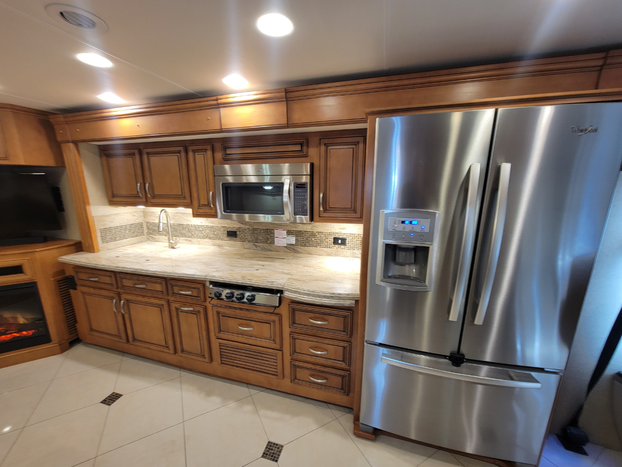 Forest River Berkshire  2014