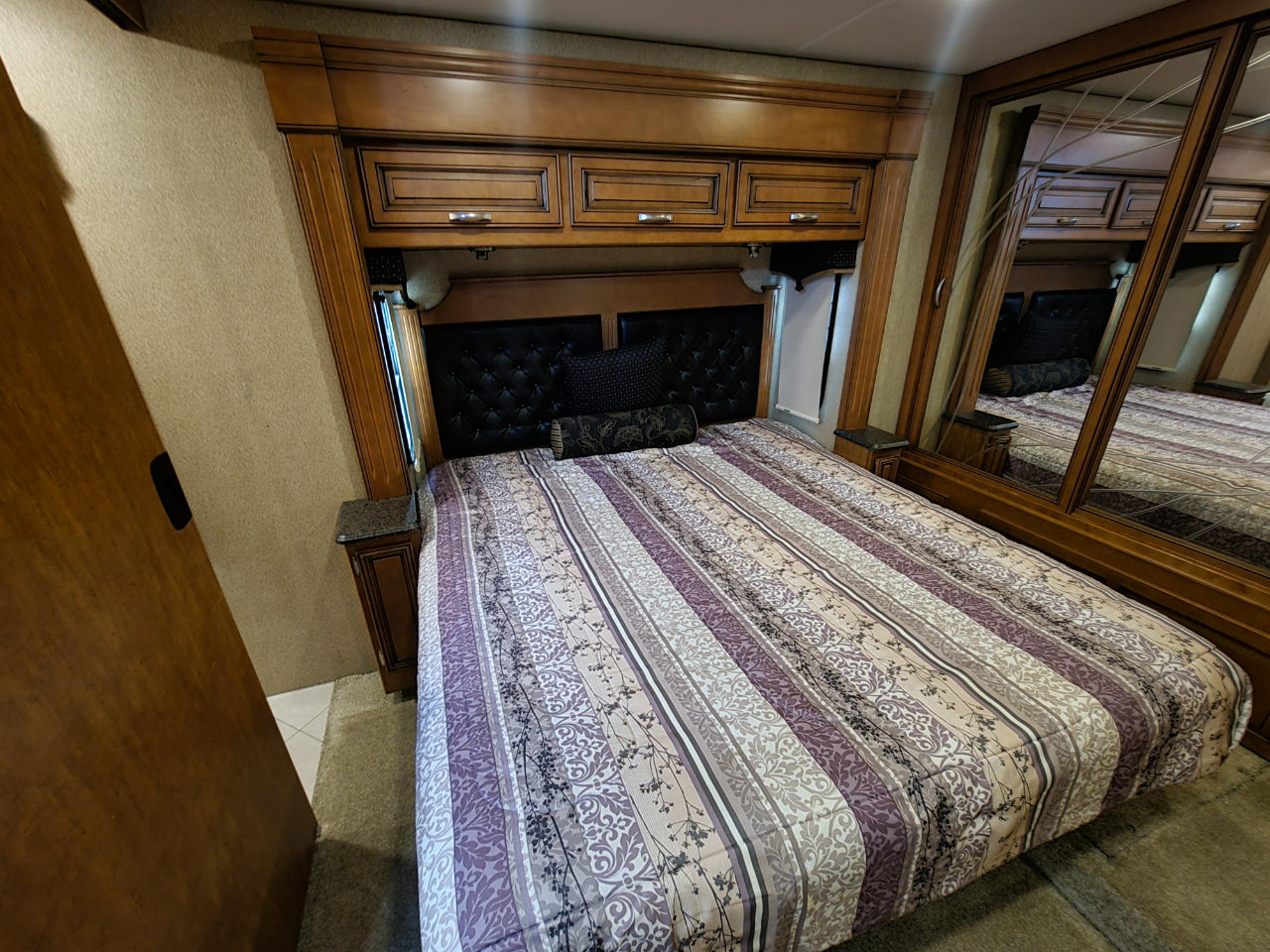 Forest River Berkshire  2014