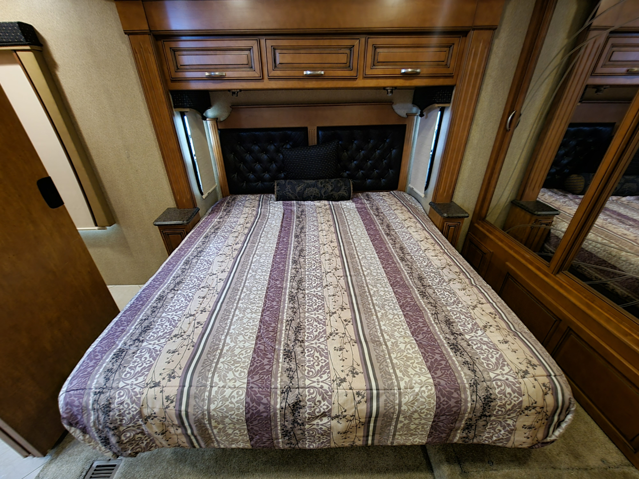 Forest River Berkshire  2014