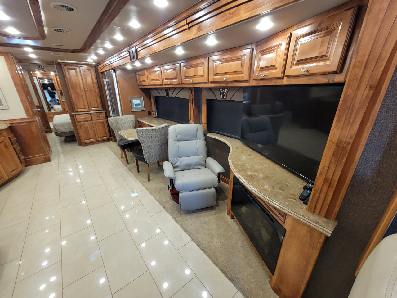 Tiffin Motorhomes Phaeton  2016
