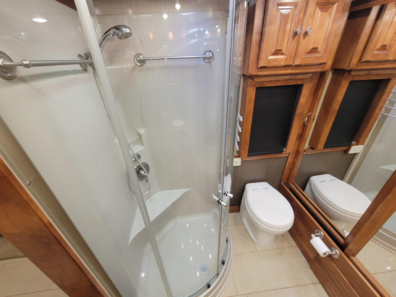 Tiffin Motorhomes Phaeton  2016