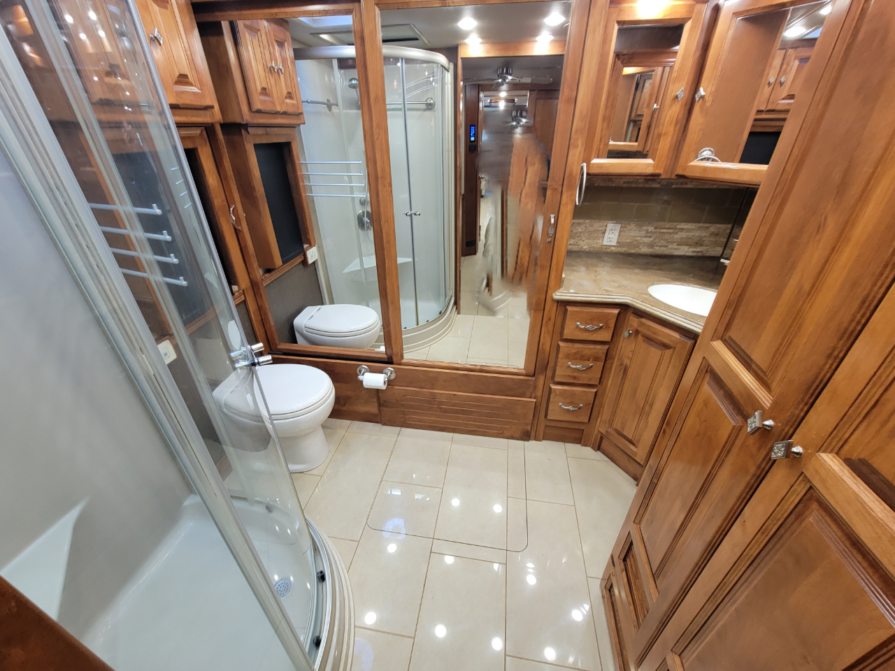 Tiffin Motorhomes Phaeton  2016
