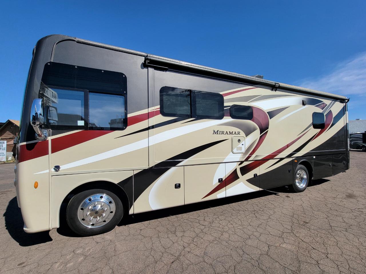 2020 Thor Motor Coach Miramar 32.2